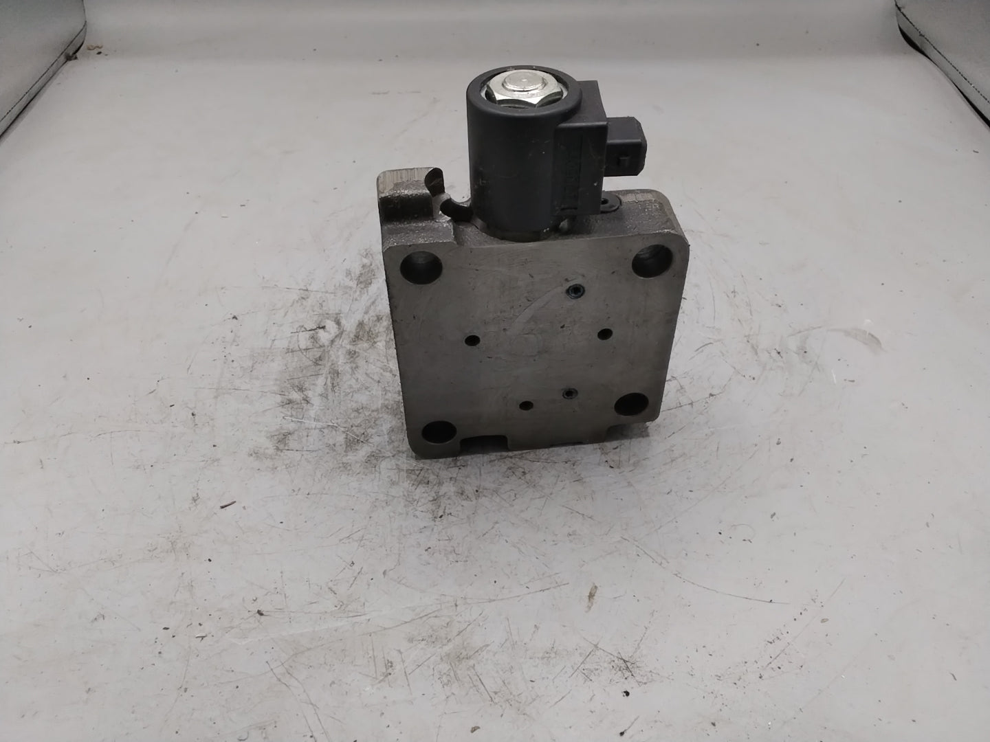 Hydraulik Steuergerät Sauer 506714 8A06