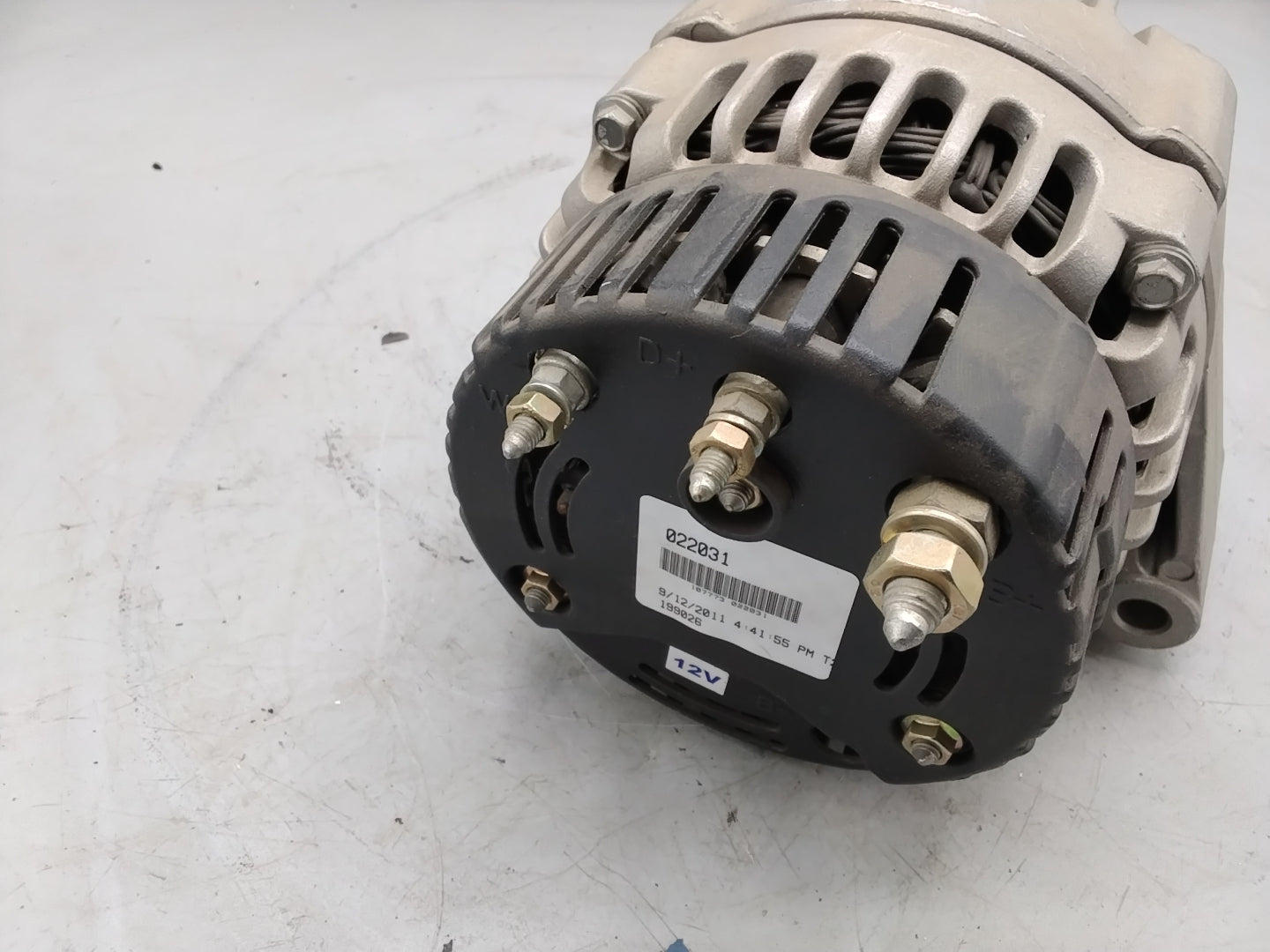 DENSO Generator Lichtmaschine 12V 95A Denso 022031 mit Riemenscheibe - neu
