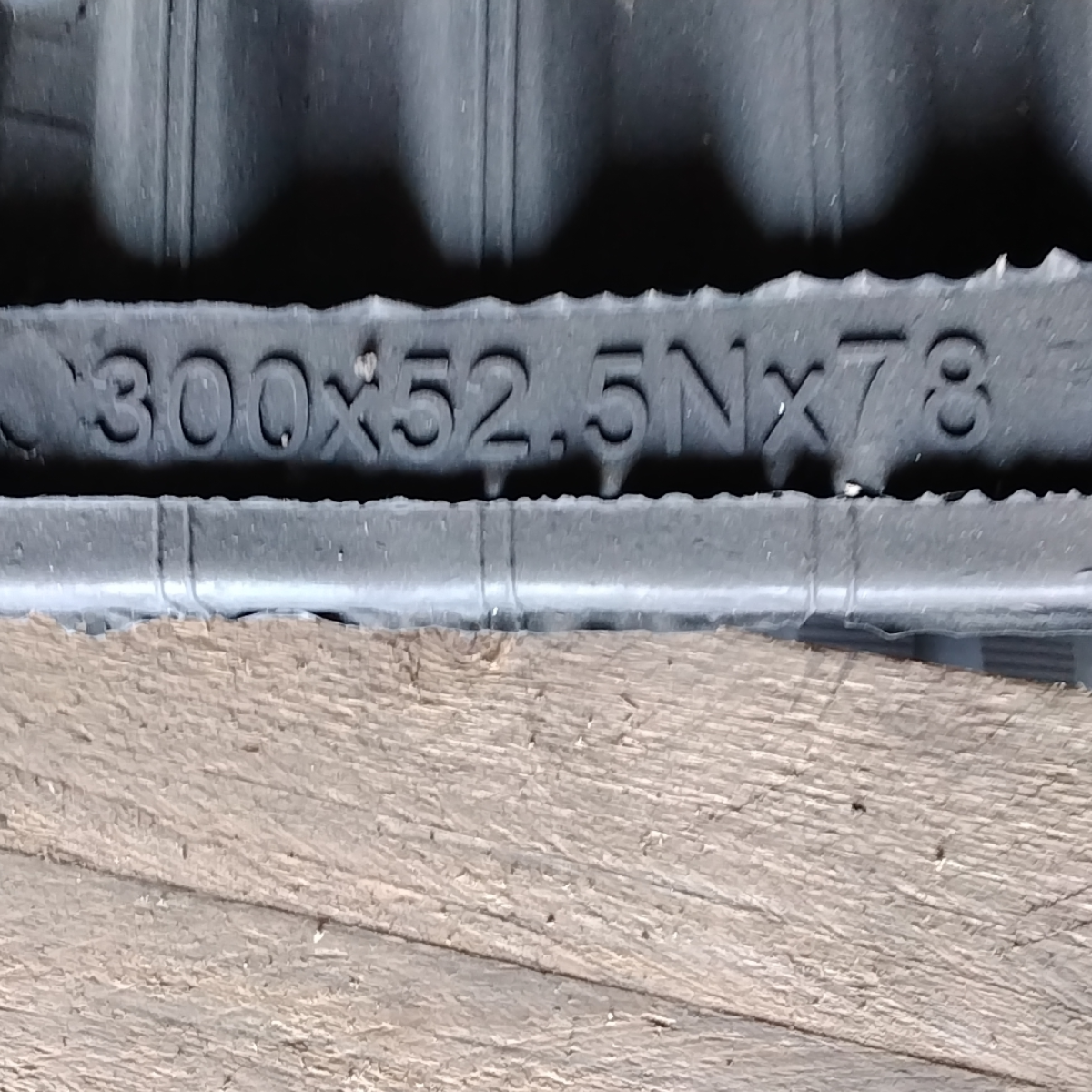 Gummikette 300x52,5x78N für Airmann AX29UCGL