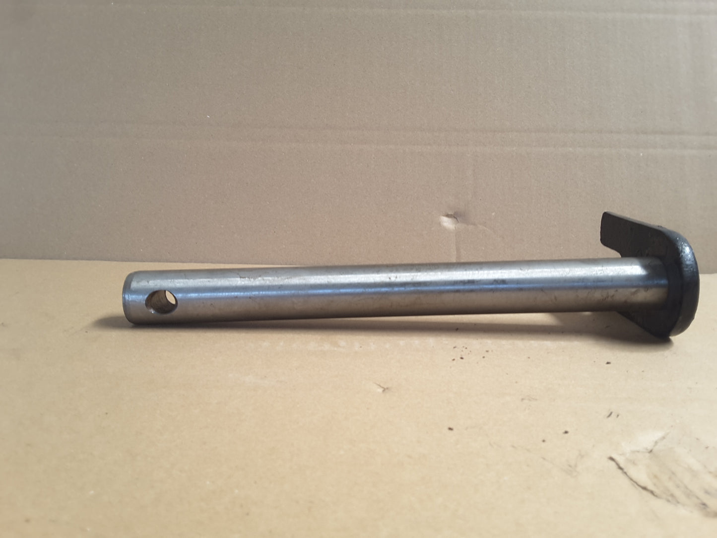 Bolzen 25x250 mm mit Schmierung und Lasche