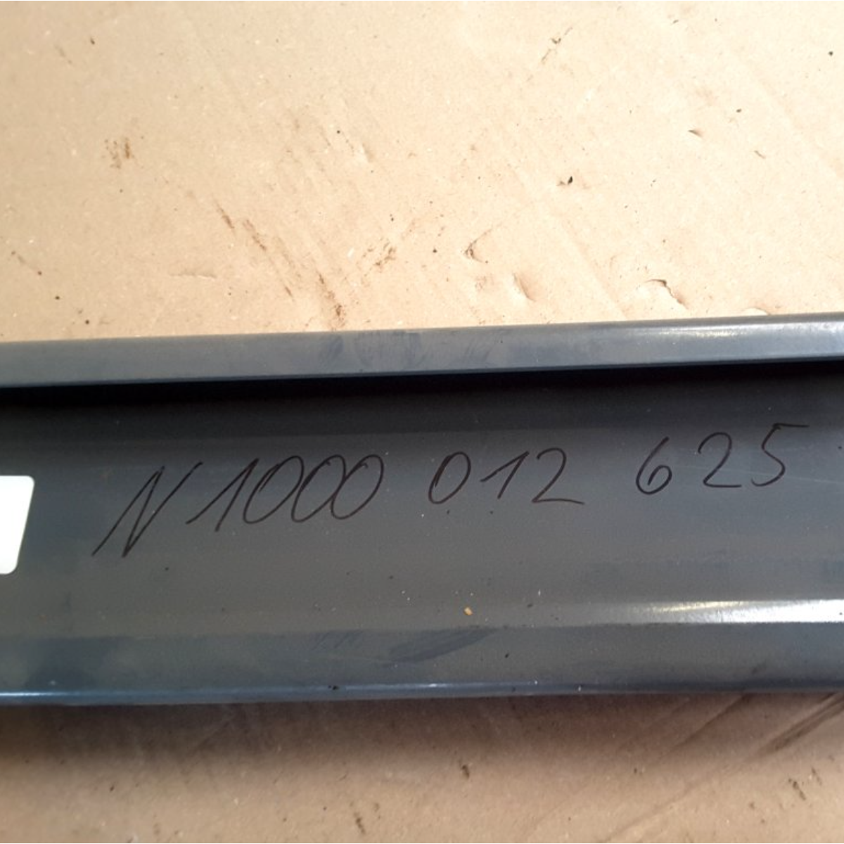 Schutzschiene N1000012625 für Hydraulikzylinder