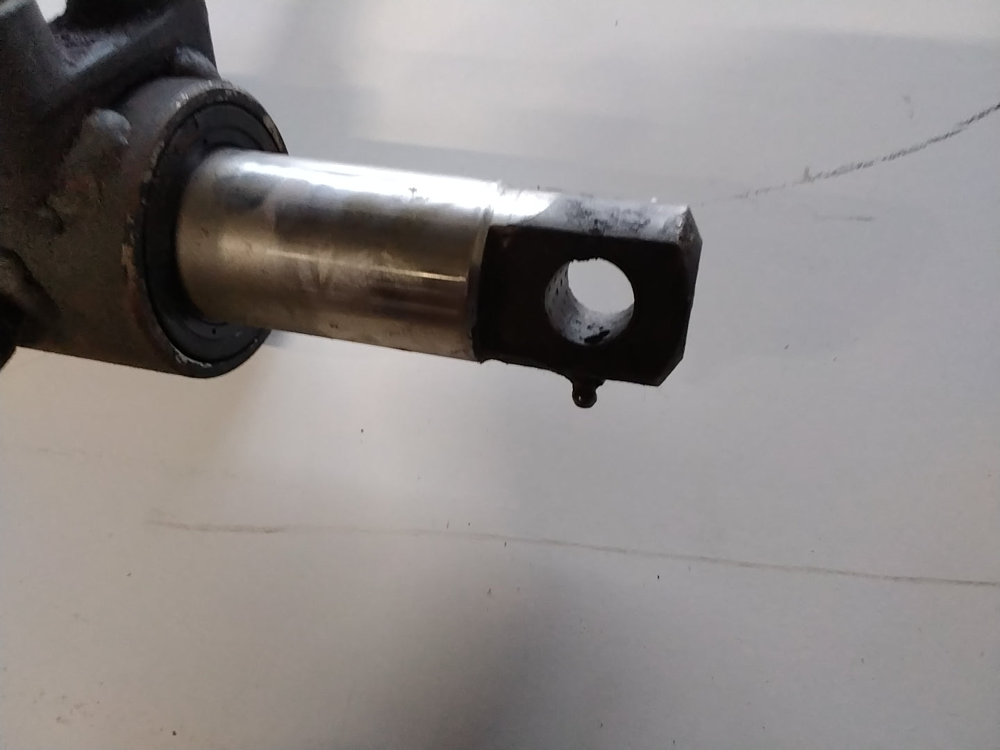 Lenkzylinder 530 mm Kolbenstange gebraucht
