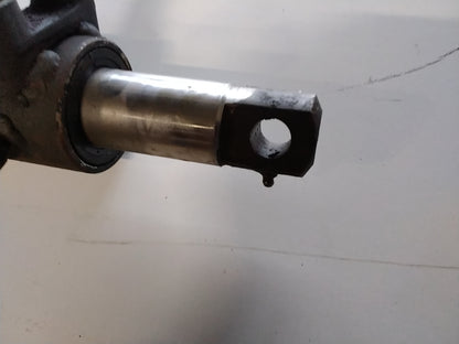 Lenkzylinder 530 mm Kolbenstange gebraucht