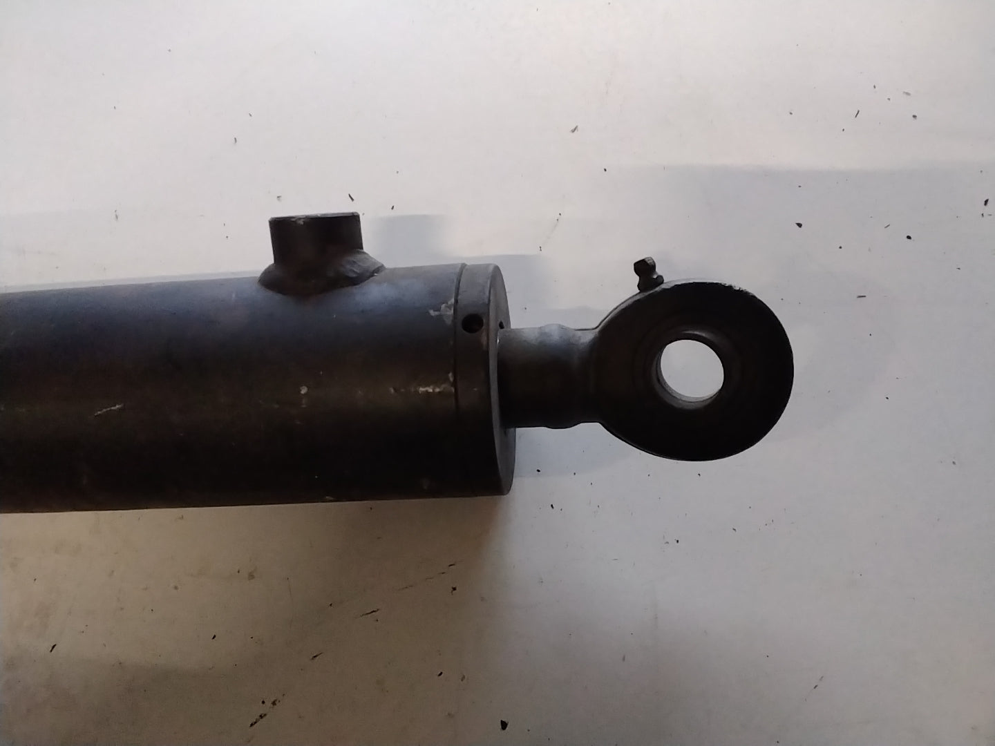Doppelwirkender Hydraulikzylinder FAROIL 12-00 485 mm