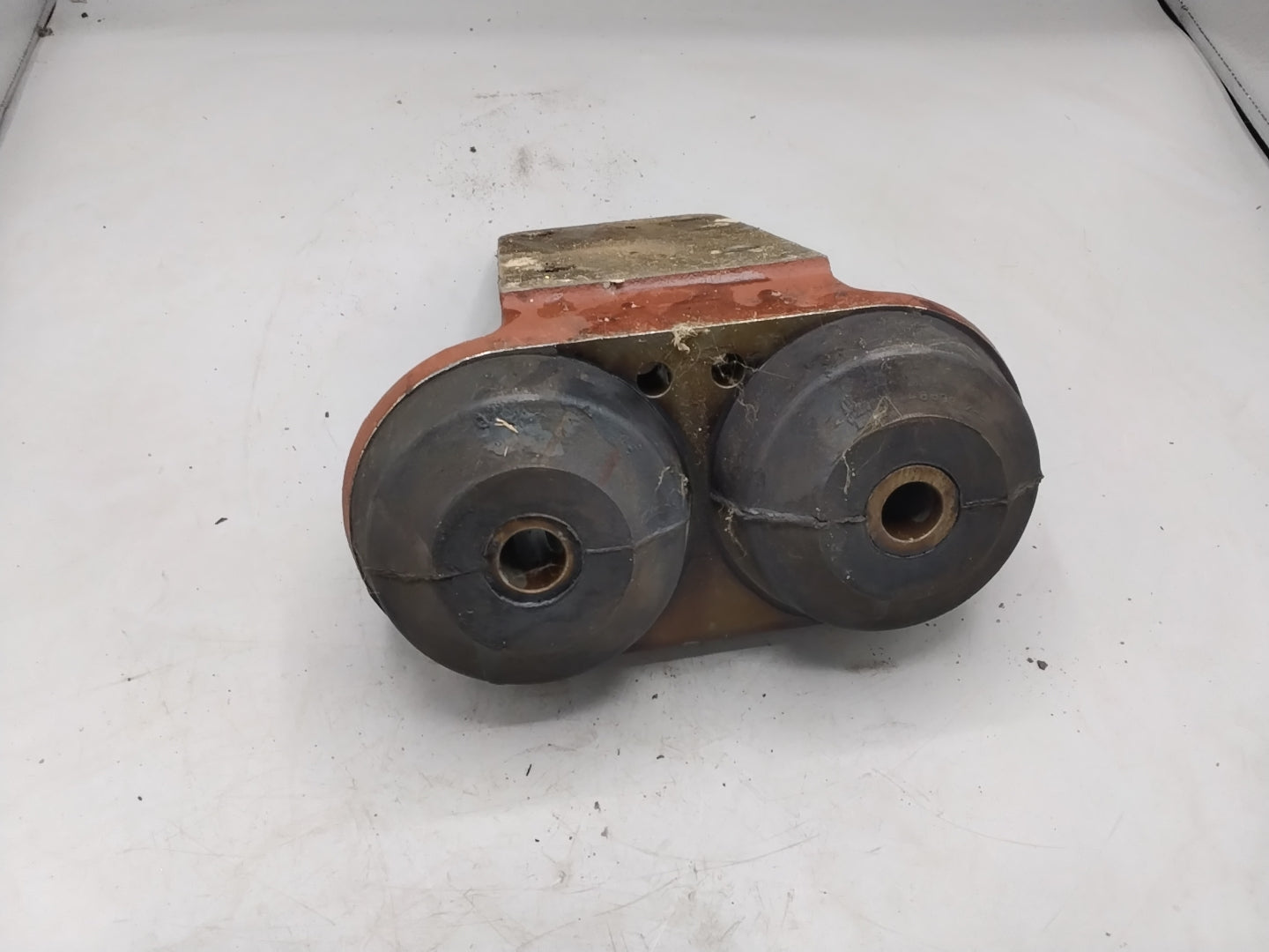Gummimetalllager BOMAG 2164488R 2164088R