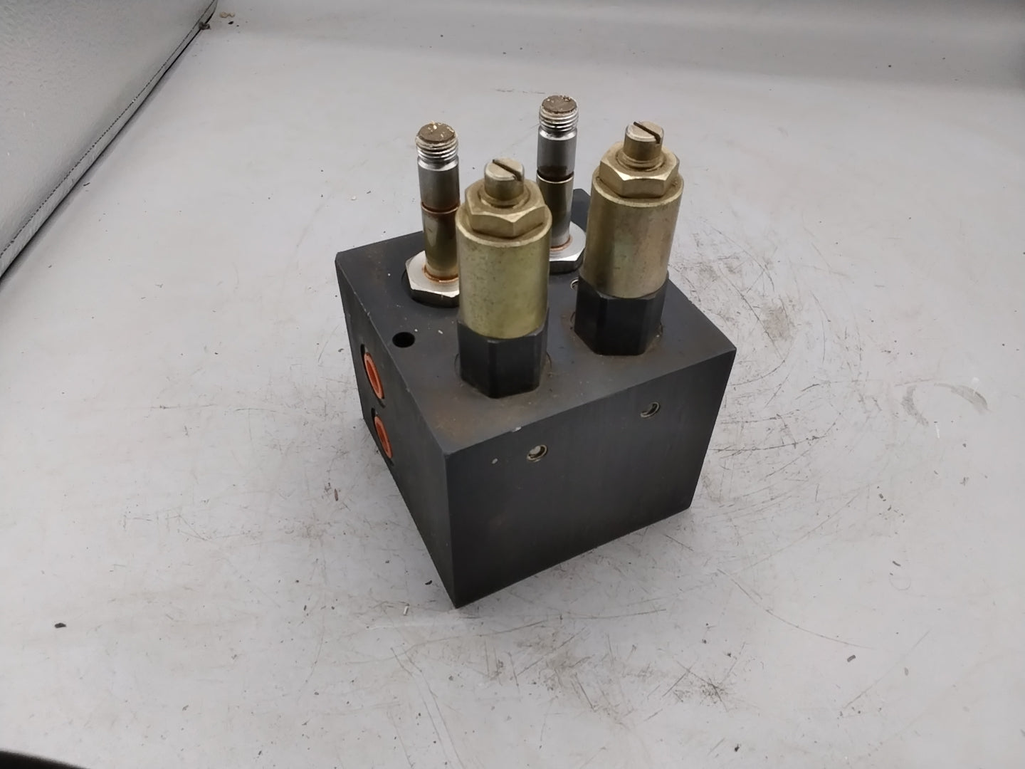 Delta Power Hydraulics 85006297 Steuerblock - gebraucht