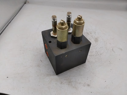 Delta Power Hydraulics 85006297 Steuerblock - gebraucht