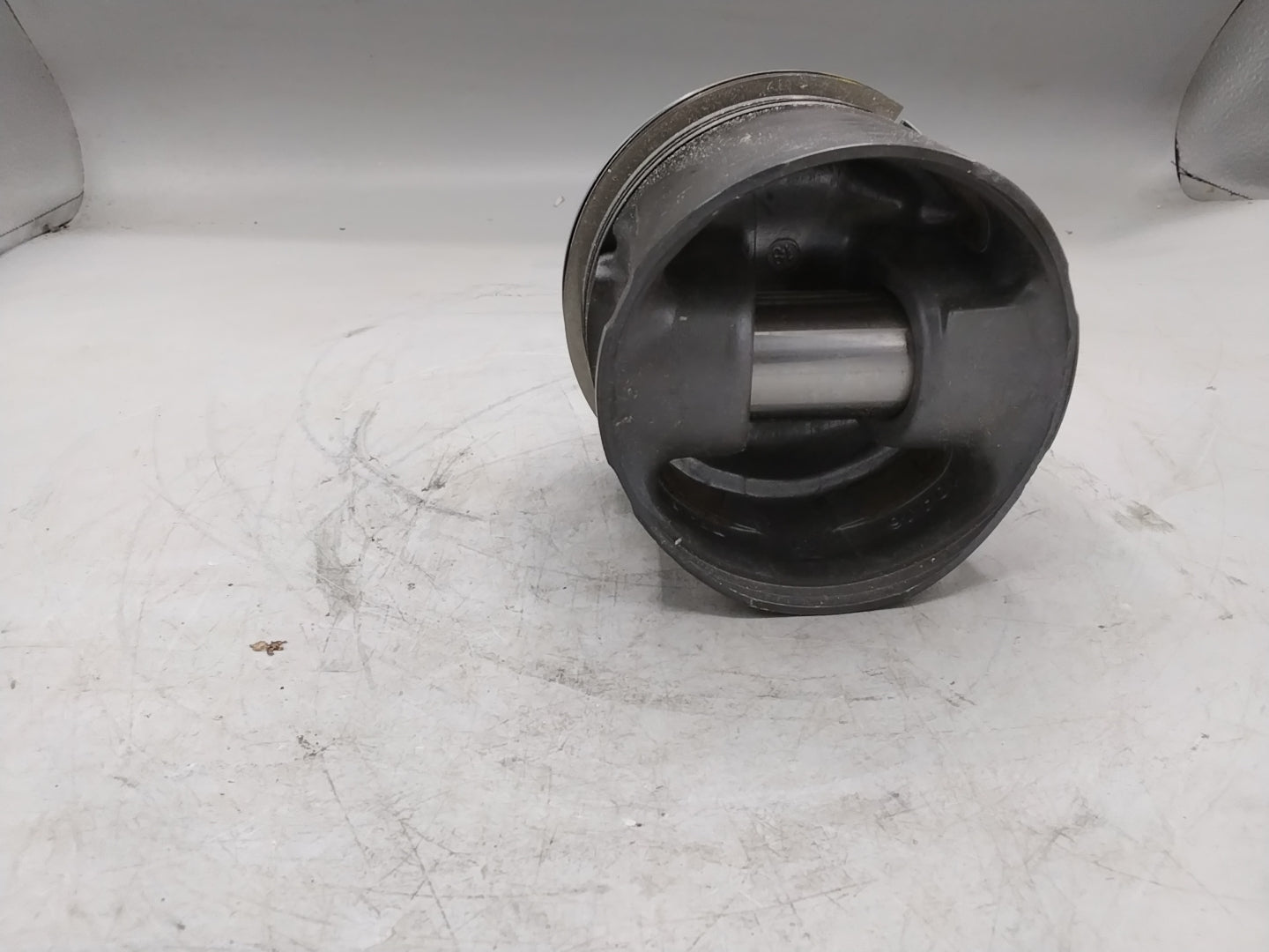 MAHLE MAHLE  Kolben 021104V6 - neu