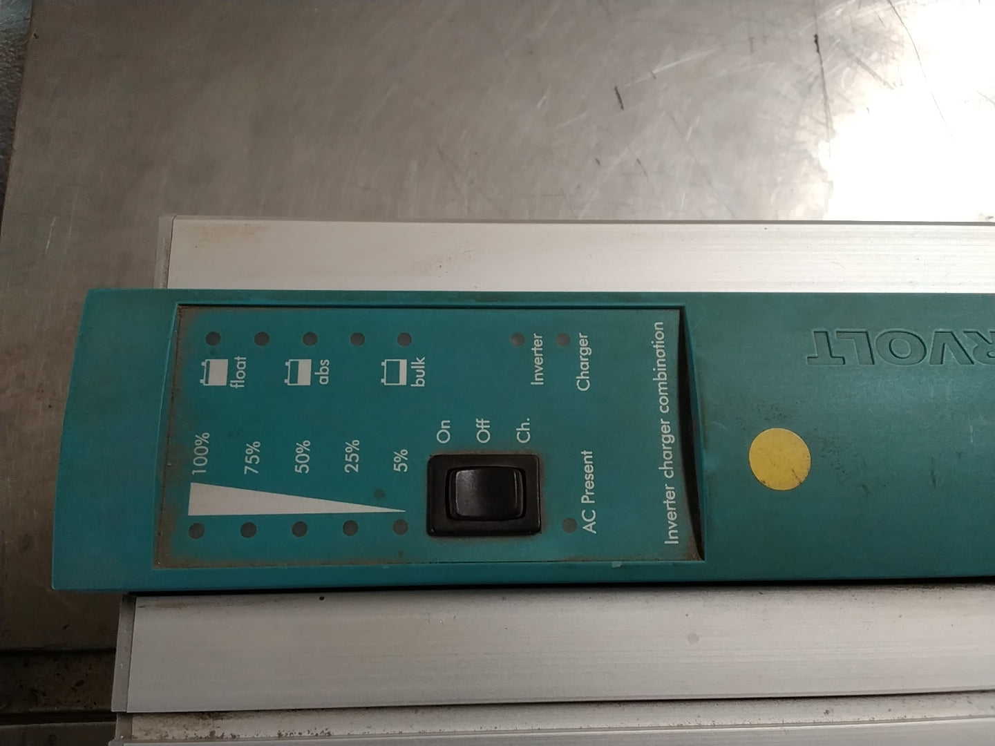 Mastervolt MASS COMBI 12/2000-100 - gebraucht