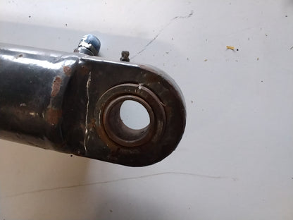 Doppeltwirkender Hydraulikzylinder 570 mm gebraucht