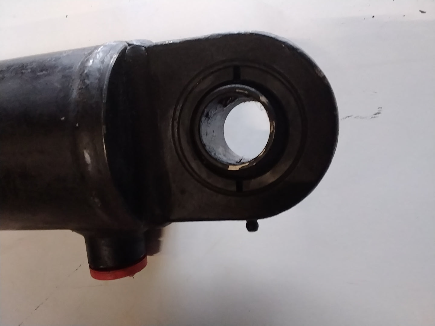 Doppelwirkender Hydraulikzylinder 530 mm