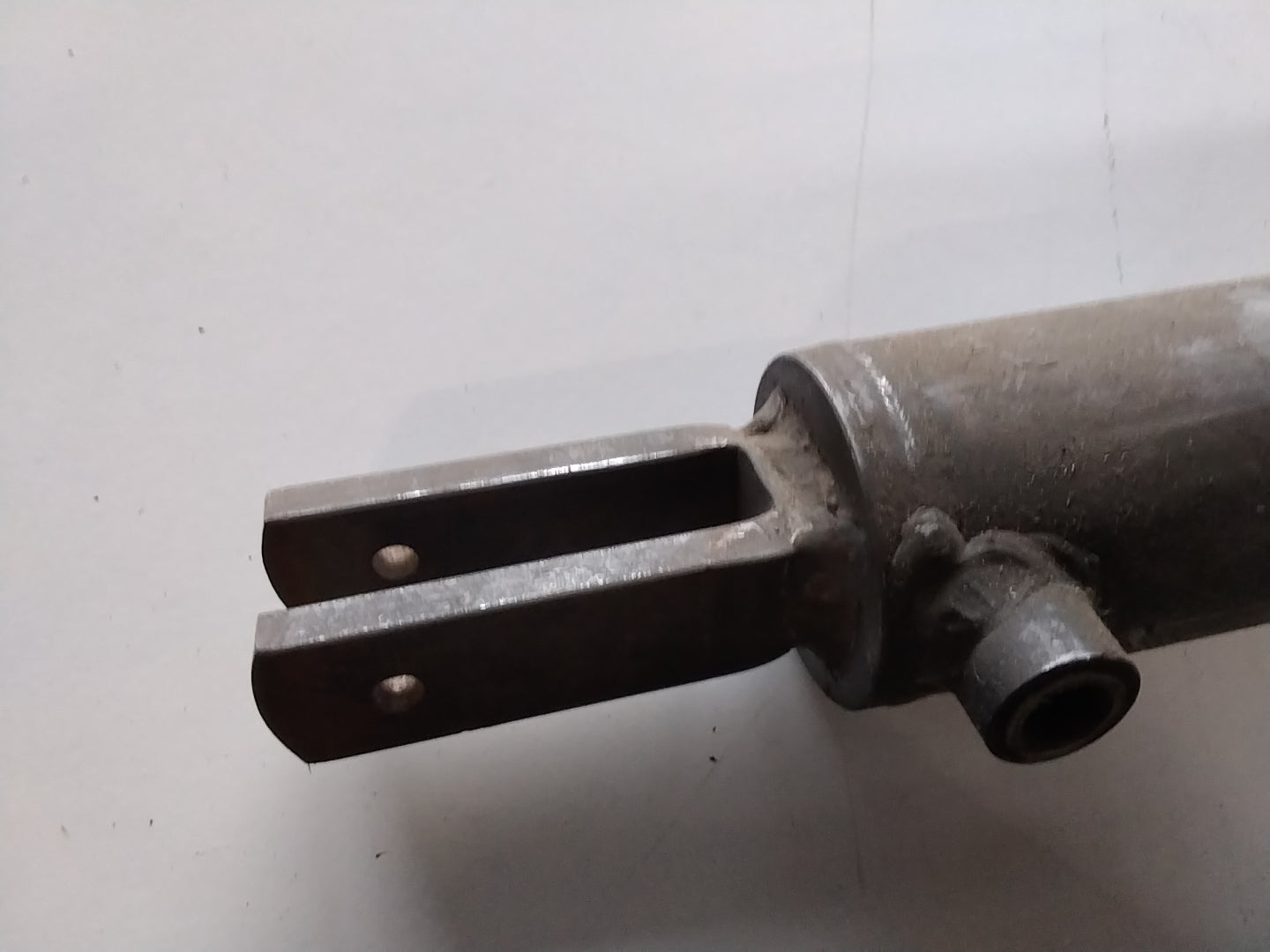 Einfachwirkender Hydraulikzylinder 570 mm ZD2229045