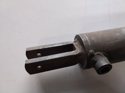 Einfachwirkender Hydraulikzylinder 570 mm ZD2229045
