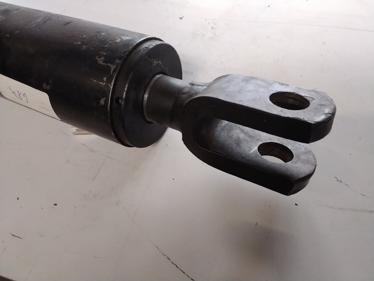 Doppelwirkender Hydraulikzylinder FAROIL 330080017 530 mm gebraucht