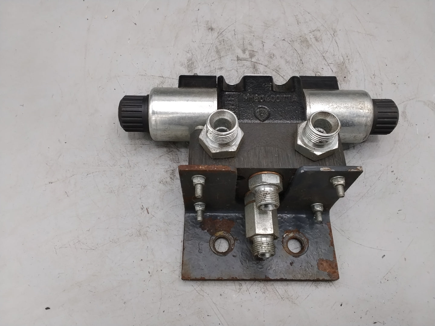 BREVINI Hydraulisches 4/3 Wegeventil AD3E04CL 3 - gebraucht