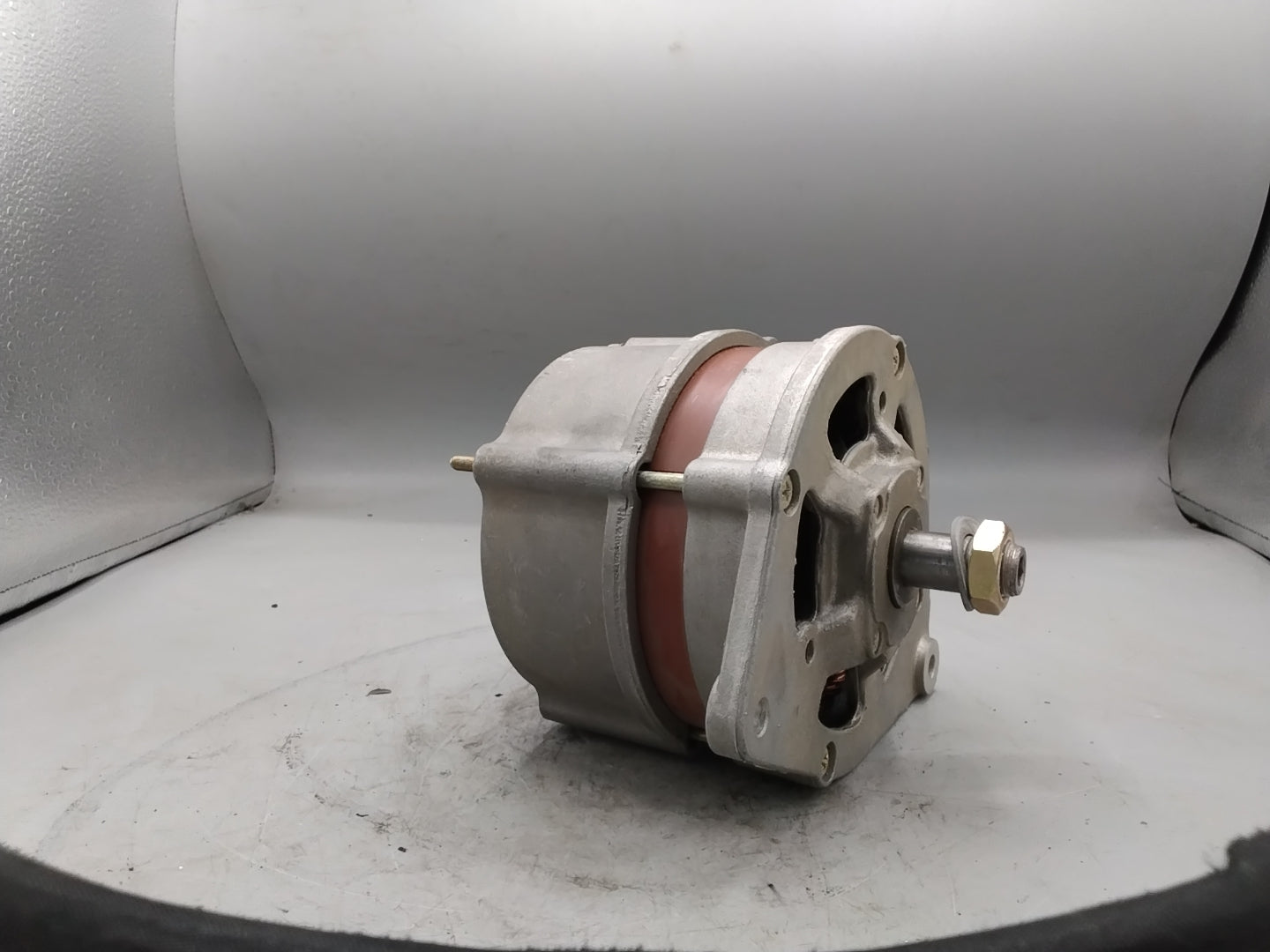 Bosch Generator Lichtmaschine 24V 10/35A Bosch 0 120 488 283 - neu