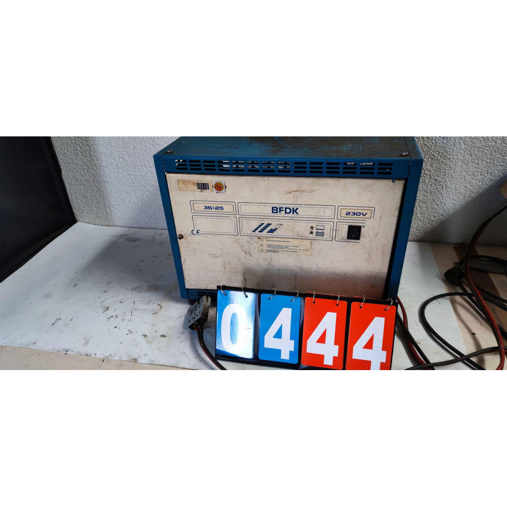 Batterieladegerät 230V 36V 25A
