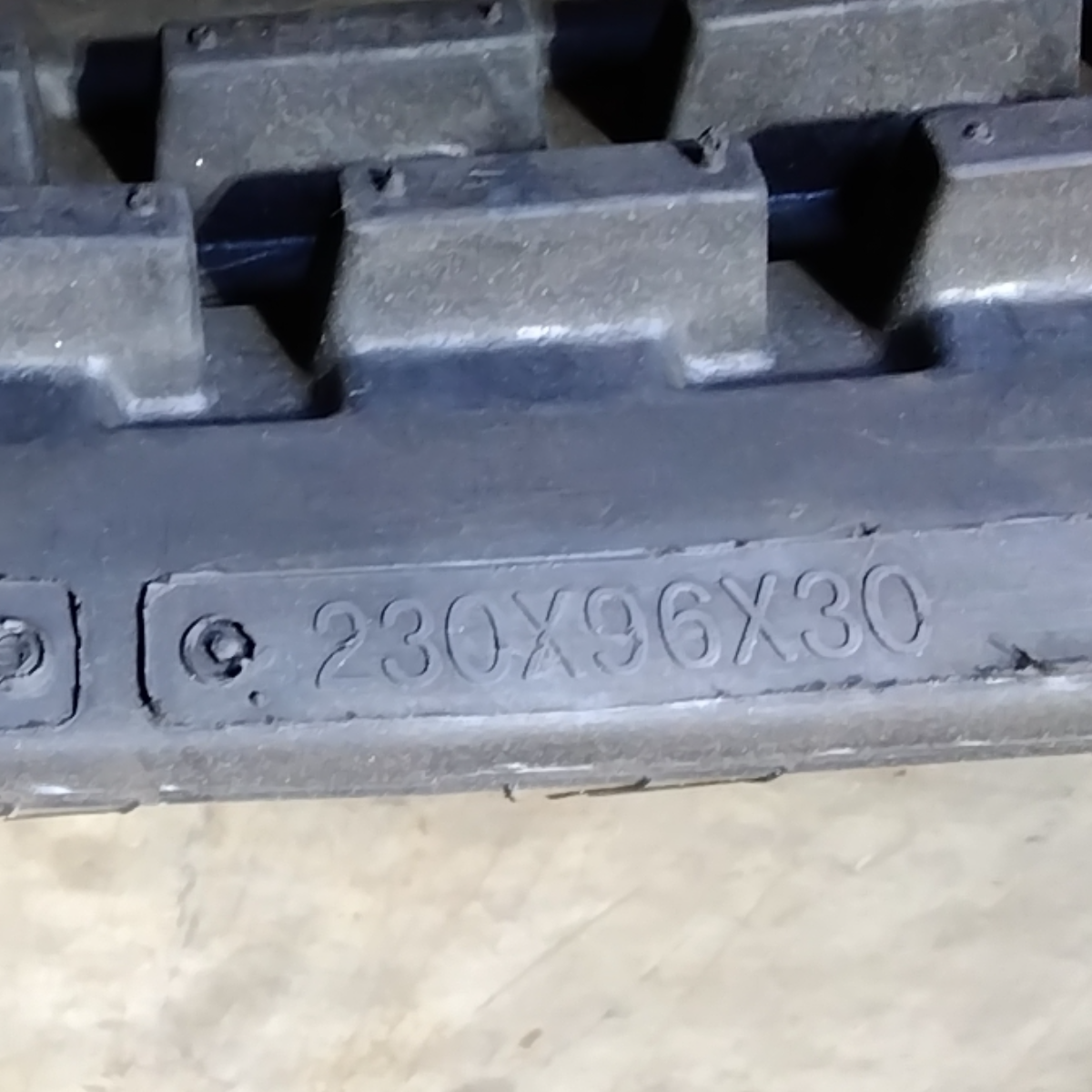 Gummikette 230x96x30 für CASE CK13