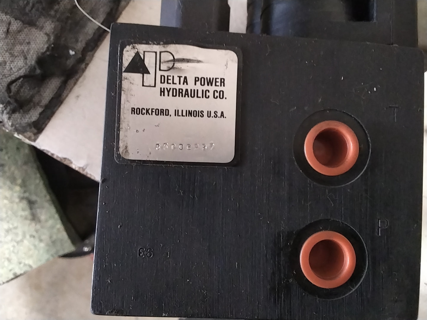 Delta Power Hydraulics 85006297 Steuerblock - gebraucht