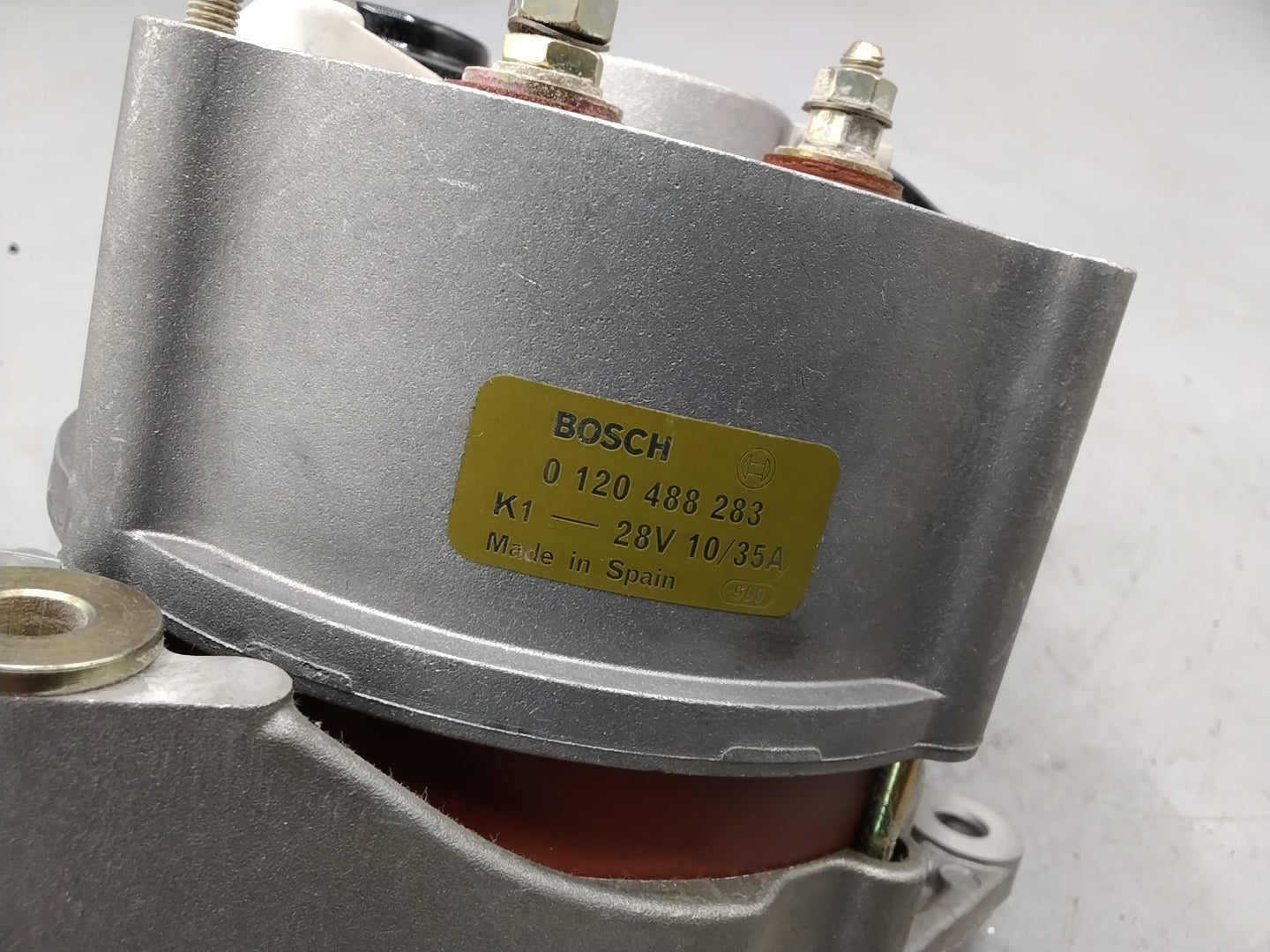 Bosch Generator Lichtmaschine 24V 10/35A Bosch 0 120 488 283 - neu