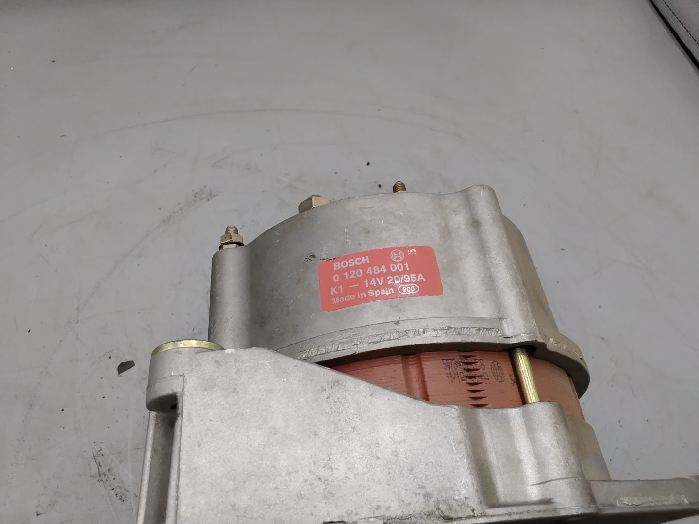 BOSCH Generator Lichtmaschine 12V20/95A Bosch 0 120 484 001 - neu