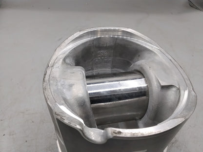 DEUTZ Kolben mit Kolbenbolzen 132 006 6R - neu