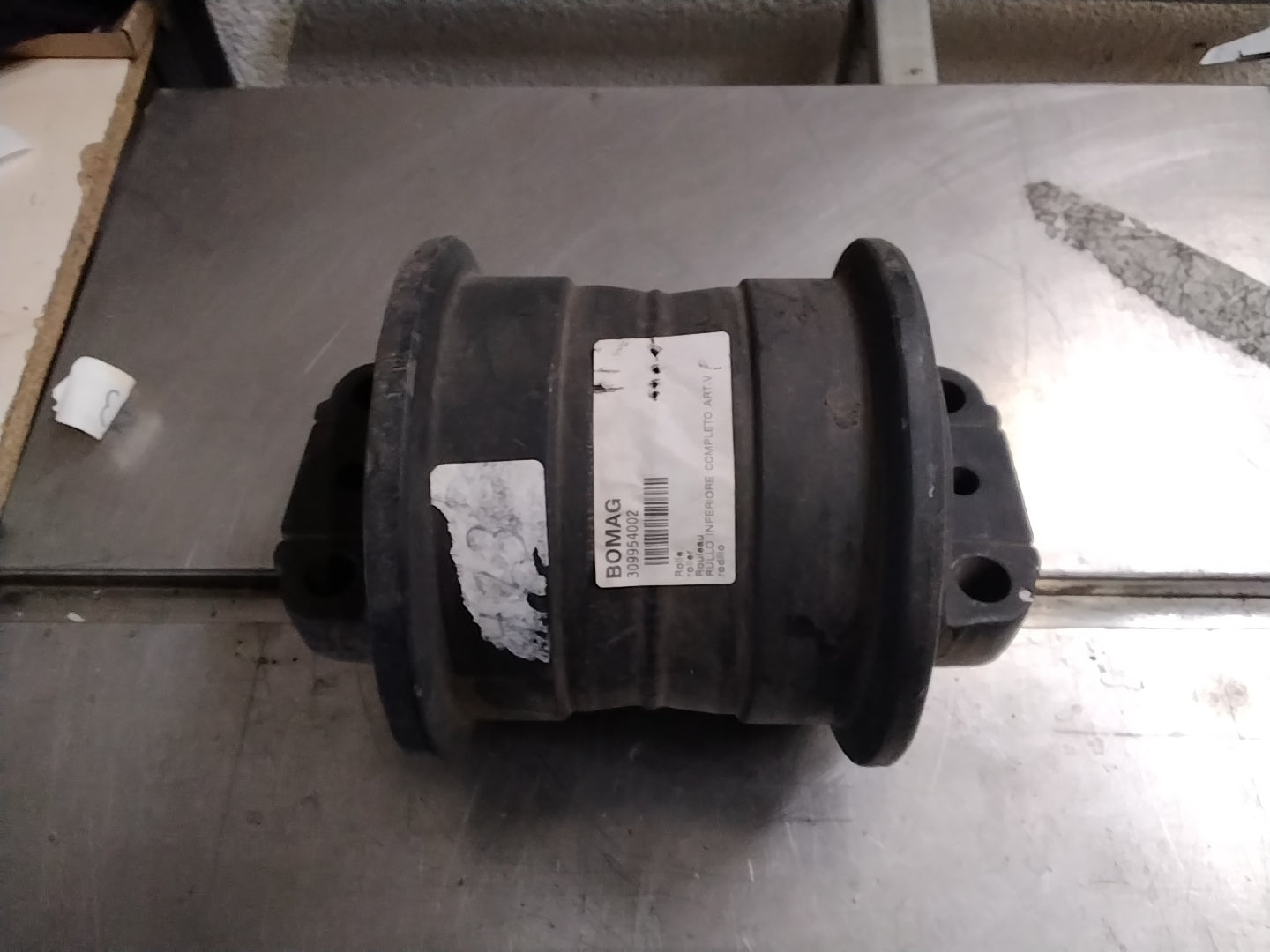 Untere Laufrolle komplett für BOMAG Baumaschinen 309954002
