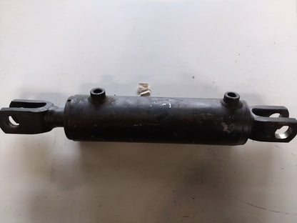 Doppelwirkender Hydraulikzylinder FAROIL 330080017 530 mm gebraucht