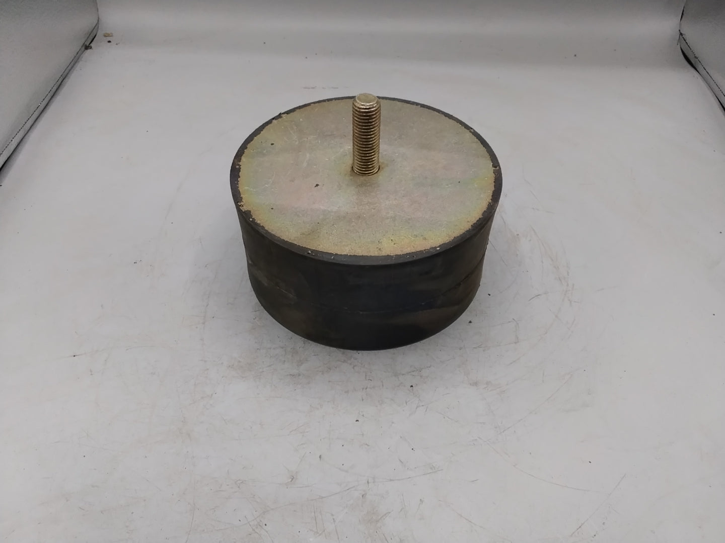 Gummimetalllager zylindrisch M16 160 x 75 mm