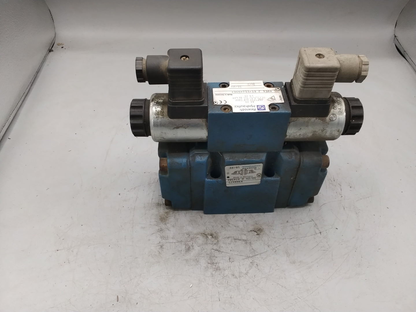 4/3 Magnetwegeventil Mannesmann  Rexroth 4WEHI0 H 42/6E