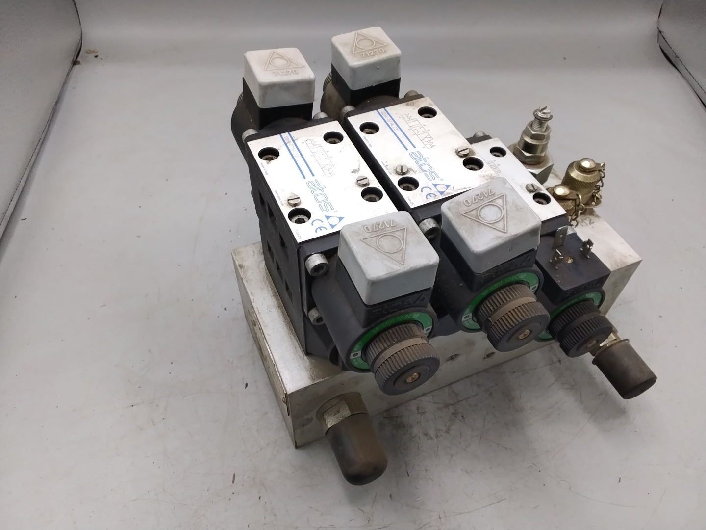 Monoblock Nivellierung mit Atos Ventilen SDHI-071423 und SDHI-0610/A 23 auf Atos 012571 09/10 MS-45