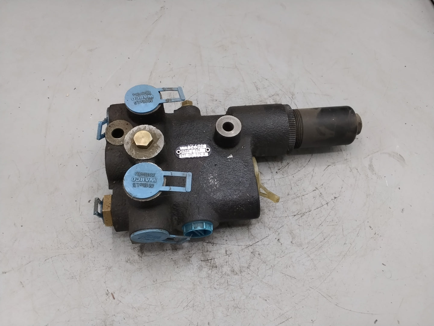 Wabco Abschaltventil 003 4500 326 477 397 015 0