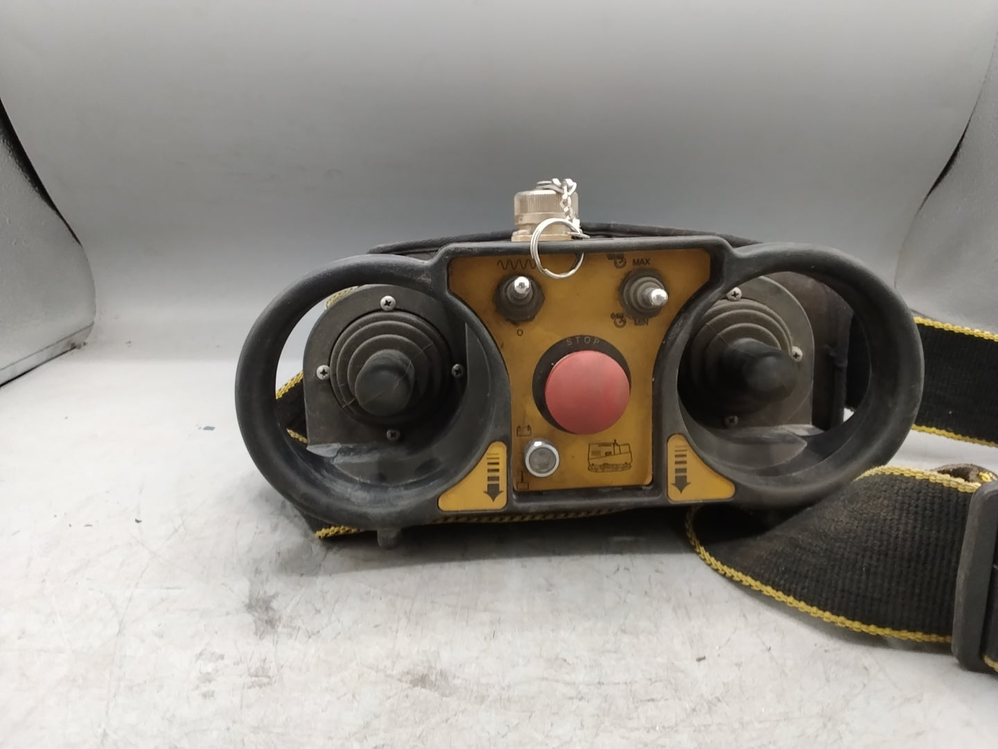 HETRONIC Hetronic Funkfernsteuerungs 057 633 36 - neu